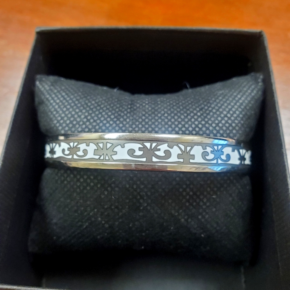 Hermes Balcons du Guadalquivir Bangle (AUTHENTIC).. no box or pouch.